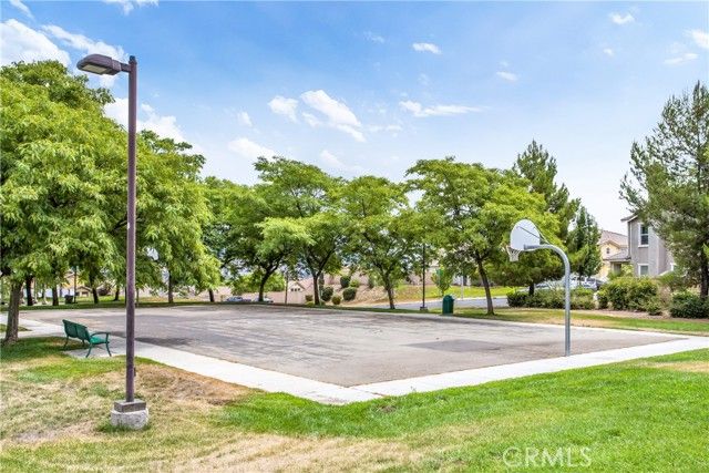 59 Helen, Beaumont, CA 92223