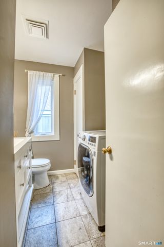 13 Algonquin Lane B, Stratford, CT 06614