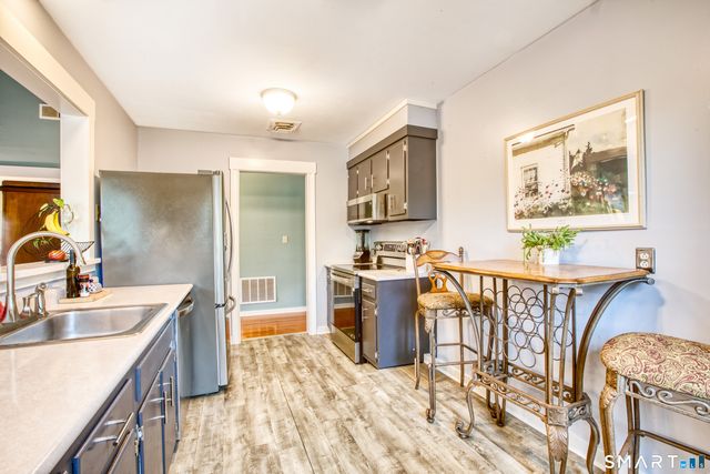 13 Algonquin Lane B, Stratford, CT 06614