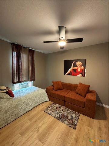 1303 S 13th Street, Temple, TX 76504
