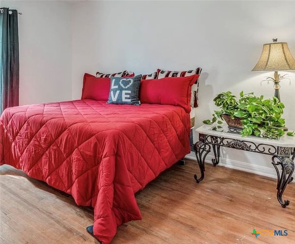 1303 S 13th Street, Temple, TX 76504