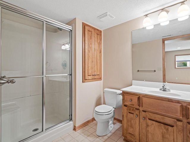 198 Thompson Avenue E, West Saint Paul, MN 55118