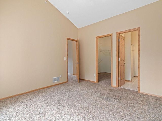 198 Thompson Avenue E, West Saint Paul, MN 55118
