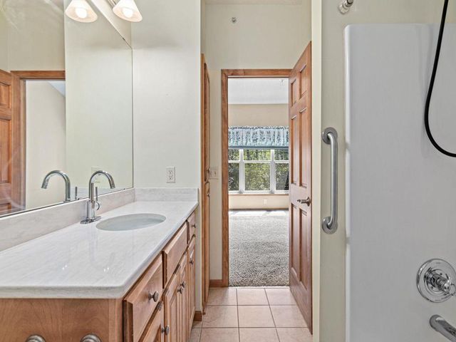198 Thompson Avenue E, West Saint Paul, MN 55118