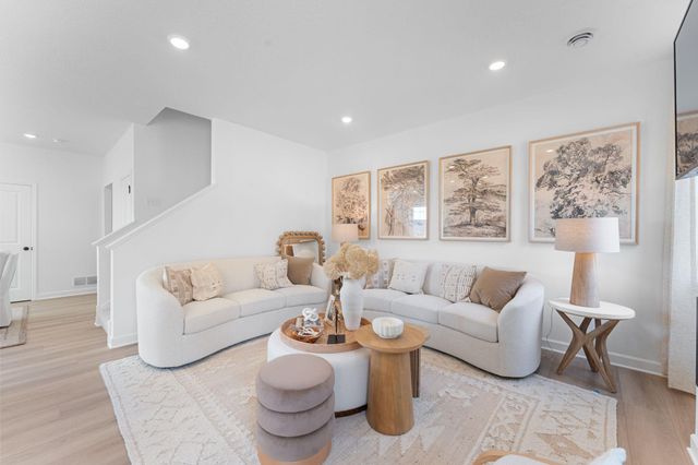 3472 Trails End Circle, Eagan, MN 55123