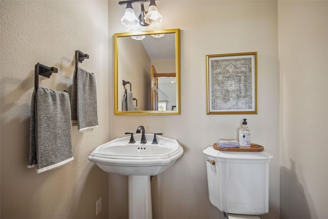 3405 NE Briarwood Drive, Ankeny, IA 50021