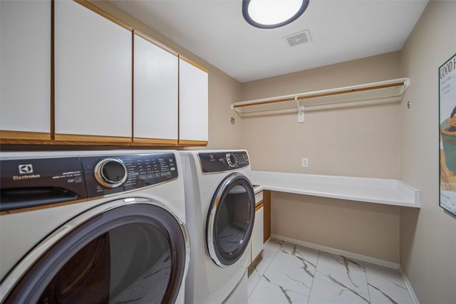 3405 NE Briarwood Drive, Ankeny, IA 50021