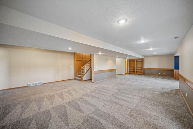 3405 NE Briarwood Drive, Ankeny, IA 50021