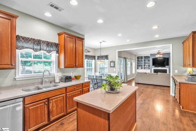 211 Brazos Lane, Simpsonville, SC 29680