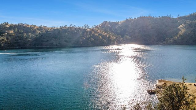 27817 Sky Harbour Road, Friant, CA 93626