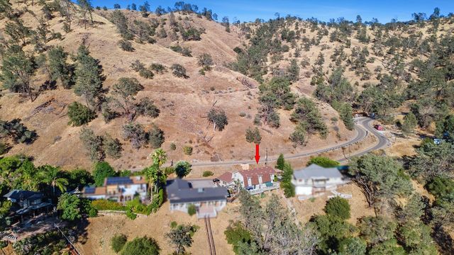 27817 Sky Harbour Road, Friant, CA 93626