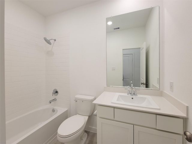 17850 Aile Pierre Pass, Conroe, TX 77302