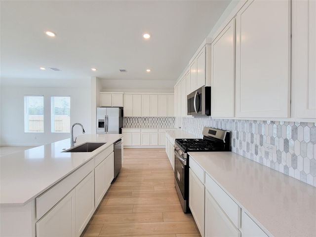 17850 Aile Pierre Pass, Conroe, TX 77302