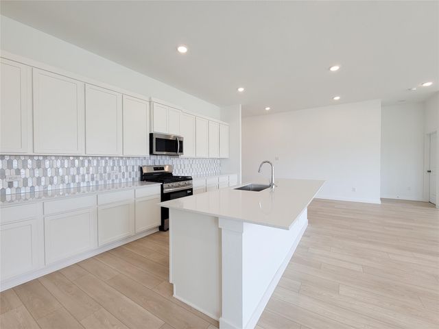 17850 Aile Pierre Pass, Conroe, TX 77302