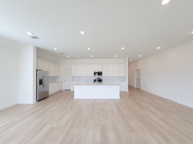 17850 Aile Pierre Pass, Conroe, TX 77302