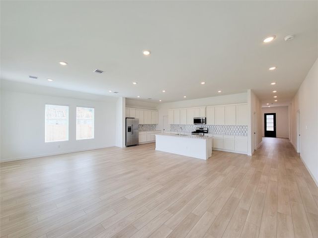 17850 Aile Pierre Pass, Conroe, TX 77302