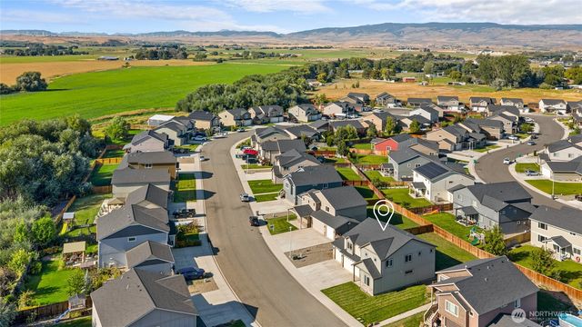 2210 N Creeksedge Way, Ellensburg, WA 98926