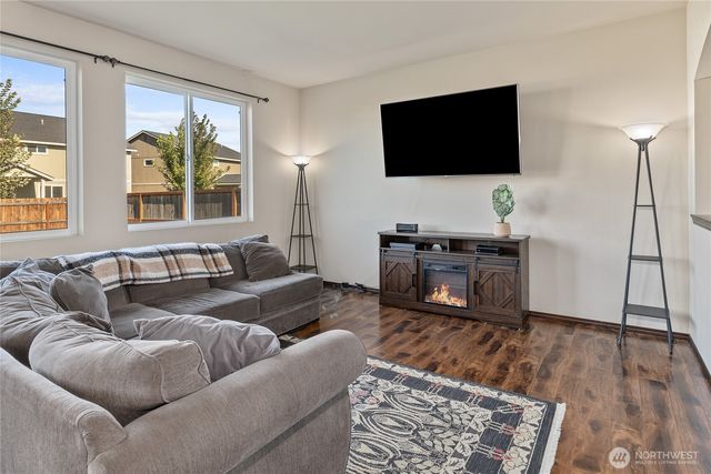 2210 N Creeksedge Way, Ellensburg, WA 98926