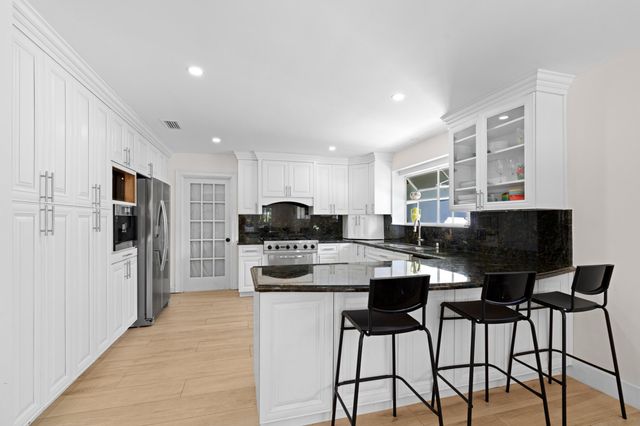 486 NW 1st Street, Boca Raton, FL 33432