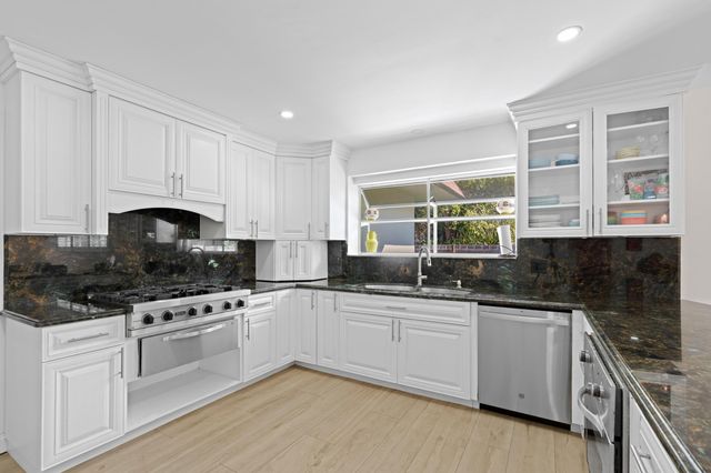 486 NW 1st Street, Boca Raton, FL 33432