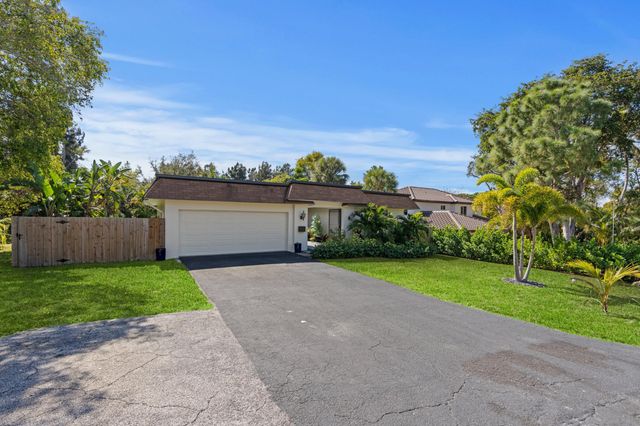 486 NW 1st Street, Boca Raton, FL 33432