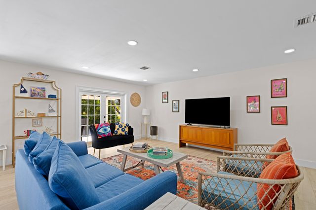 486 NW 1st Street, Boca Raton, FL 33432