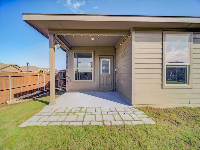 1100 Twin Brooks Lane, Fort Worth, TX 76177