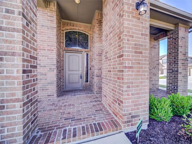 1100 Twin Brooks Lane, Fort Worth, TX 76177