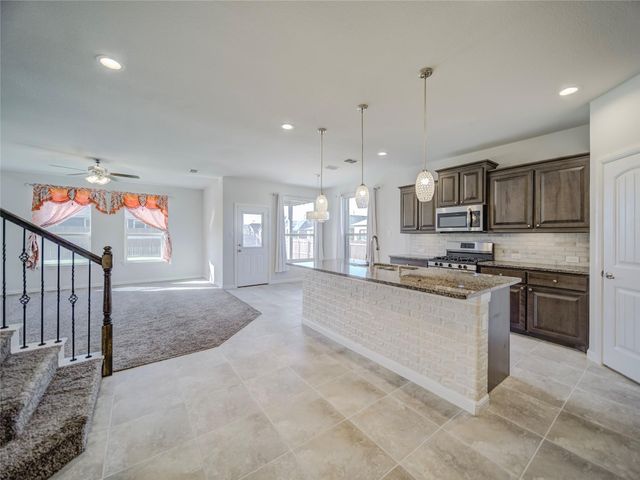 1100 Twin Brooks Lane, Fort Worth, TX 76177