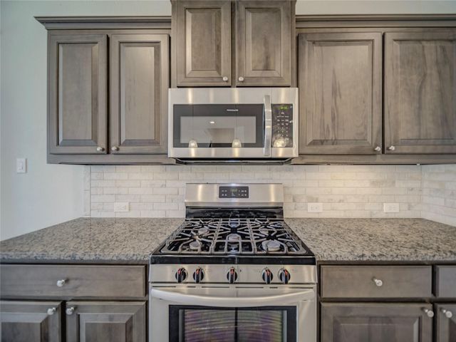 1100 Twin Brooks Lane, Fort Worth, TX 76177