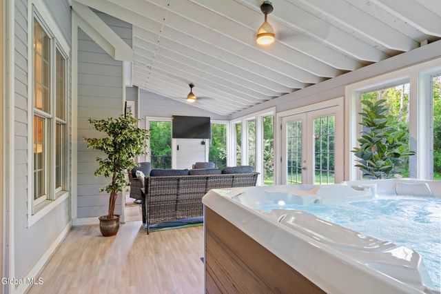 2 Stable Lane, Saratoga Springs, Outside, NY 12866