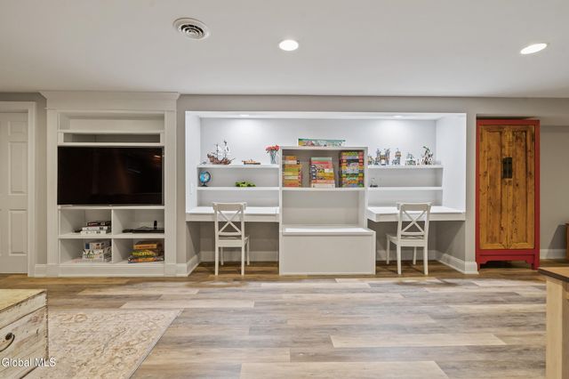 2 Stable Lane, Saratoga Springs, Outside, NY 12866