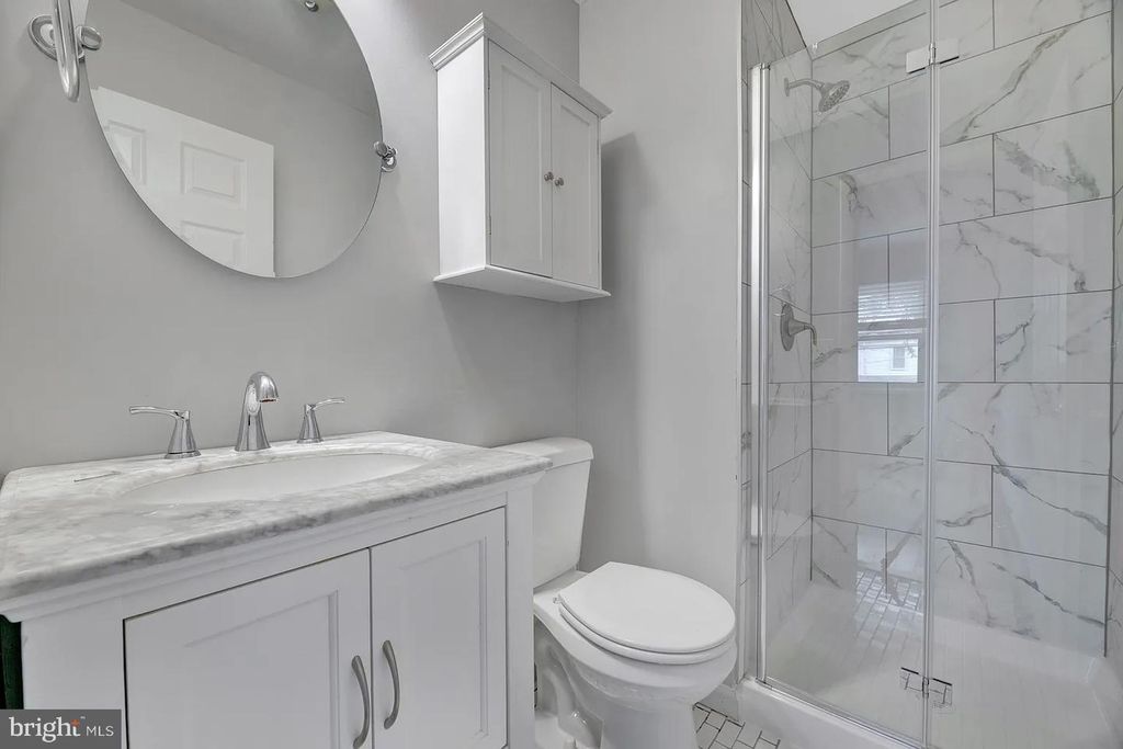 1651 11TH PL NE, Washington, DC 20002