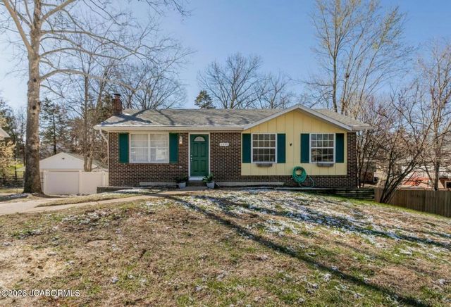 1335 GRANDVIEW DRIVE, Jefferson City, MO 65109