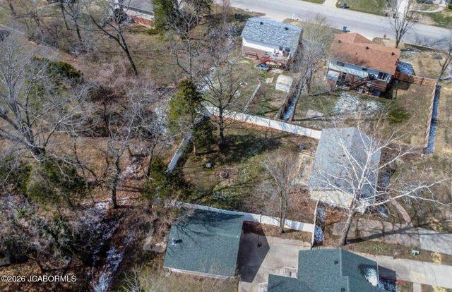 1335 GRANDVIEW DRIVE, Jefferson City, MO 65109