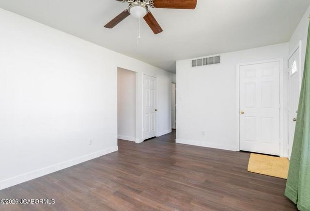 1335 GRANDVIEW DRIVE, Jefferson City, MO 65109