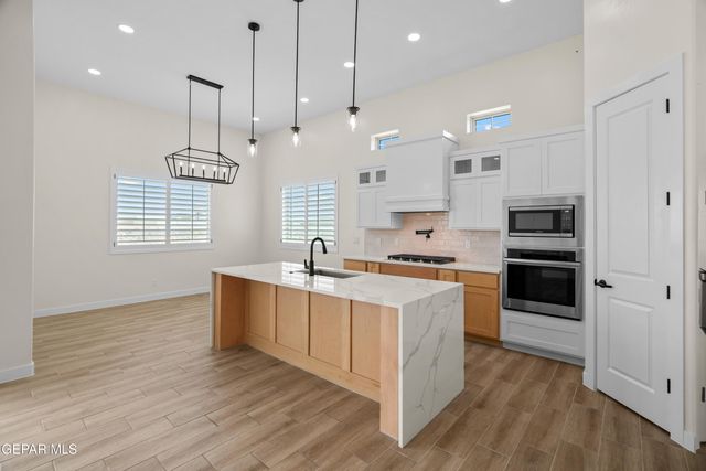 14425 Dune Flower Parkway, Horizon City, TX 79928