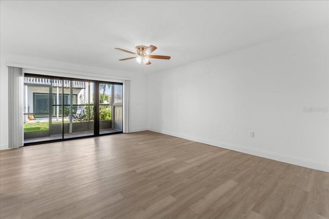 11566 7TH LANE N 1211, St Petersburg, FL 33716