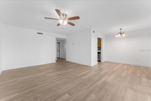 11566 7TH LANE N 1211, St Petersburg, FL 33716