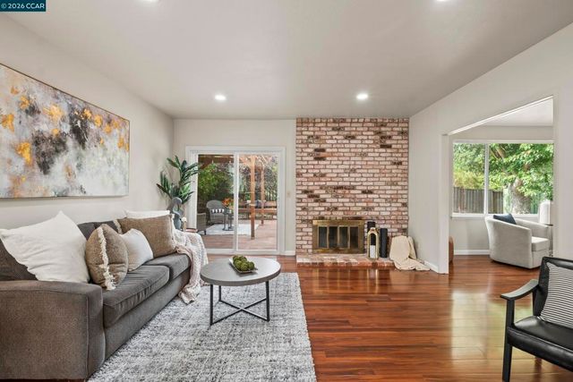 483 Brunswick Dr, Vallejo, CA 94591