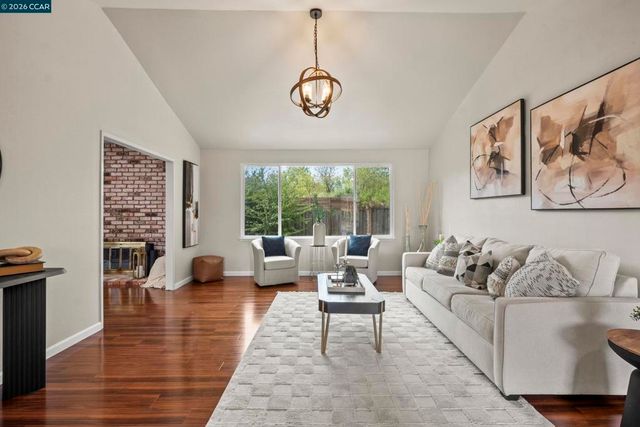 483 Brunswick Dr, Vallejo, CA 94591