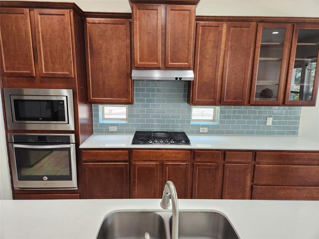 1400 Little Elm TRL, Cedar Park, TX 78613