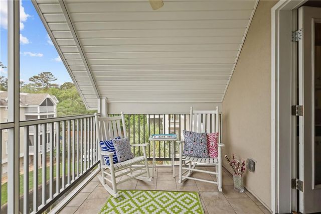 120 Shady Brook Circle, 301, St. Simons Island, GA 31522