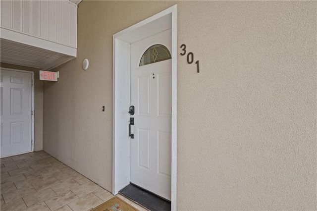 120 Shady Brook Circle, 301, St. Simons Island, GA 31522