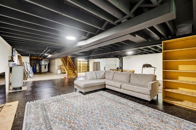 7223 Cross Country Road, Verona, WI 53593