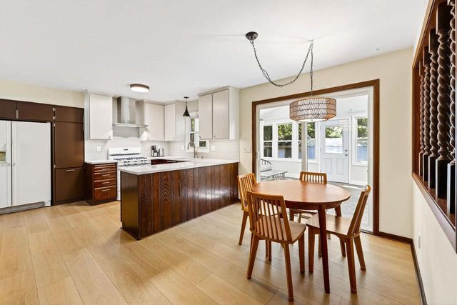 7223 Cross Country Road, Verona, WI 53593