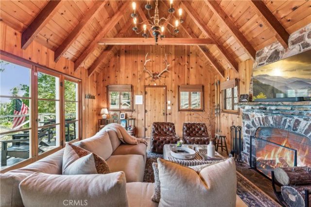 28901 Palisades Drive, Lake Arrowhead, CA 92352
