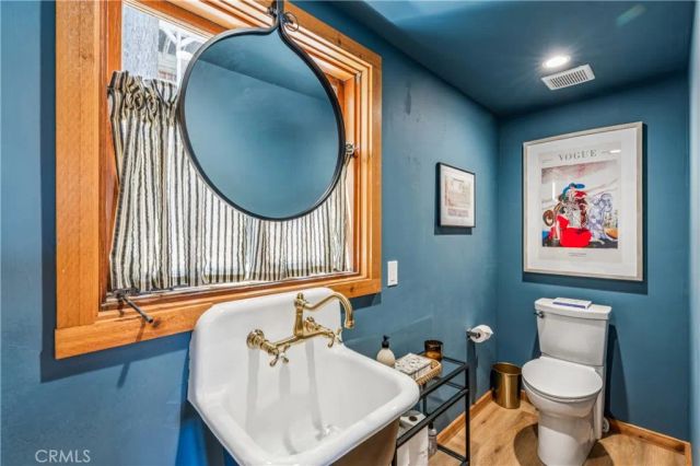 28901 Palisades Drive, Lake Arrowhead, CA 92352