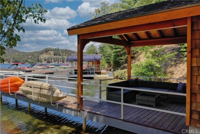 28901 Palisades Drive, Lake Arrowhead, CA 92352