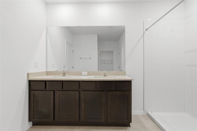 2919 GARDINER LANE, Zephyrhills, FL 33541